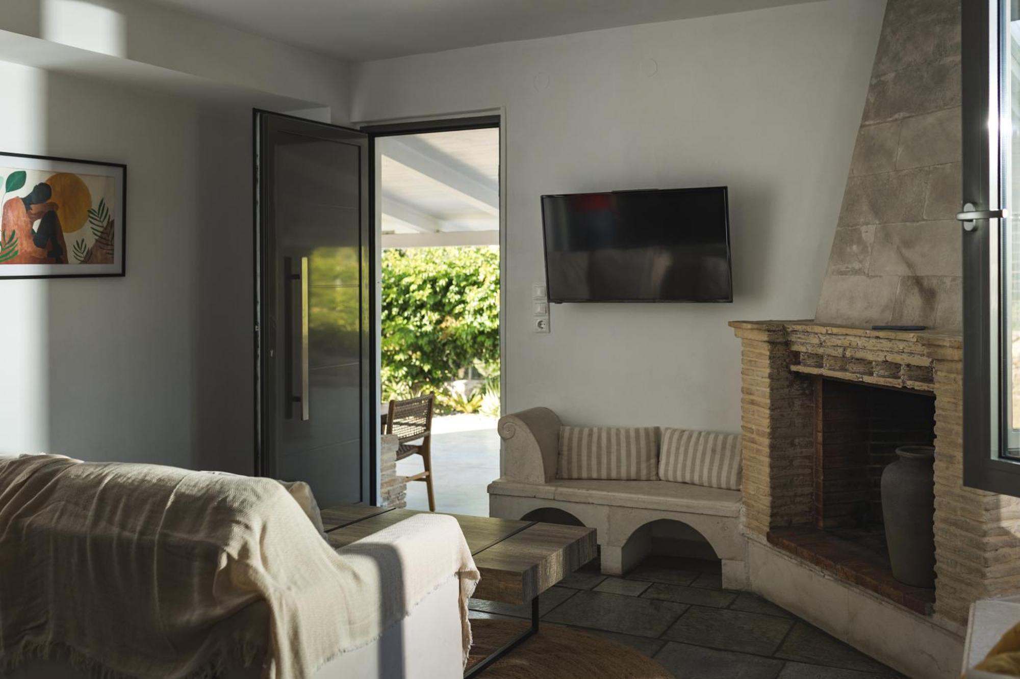 Binios Villa - Private Pool, Walking Distance From The Beach Vasilikí 外观 照片