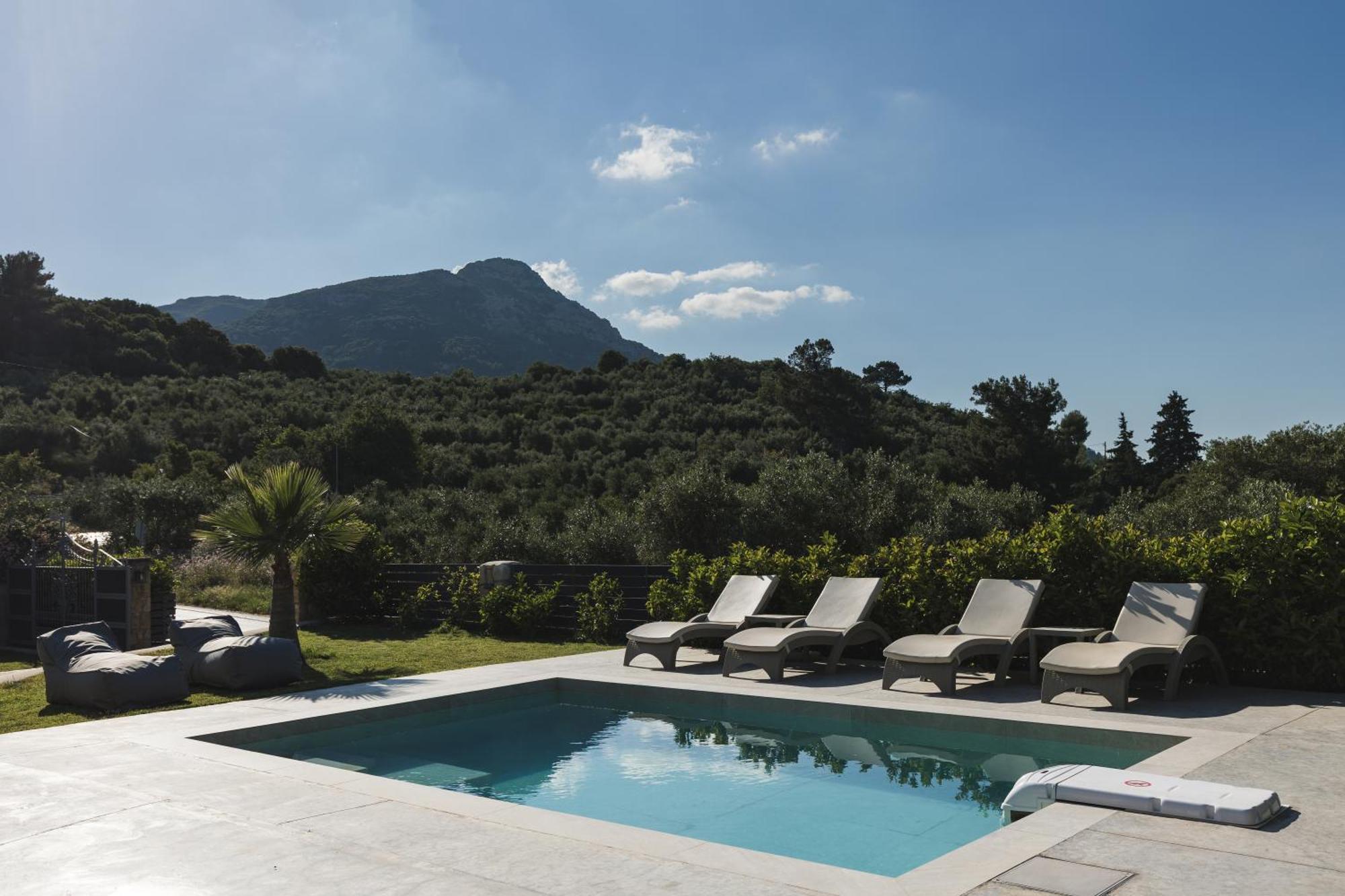 Binios Villa - Private Pool, Walking Distance From The Beach Vasilikí 外观 照片