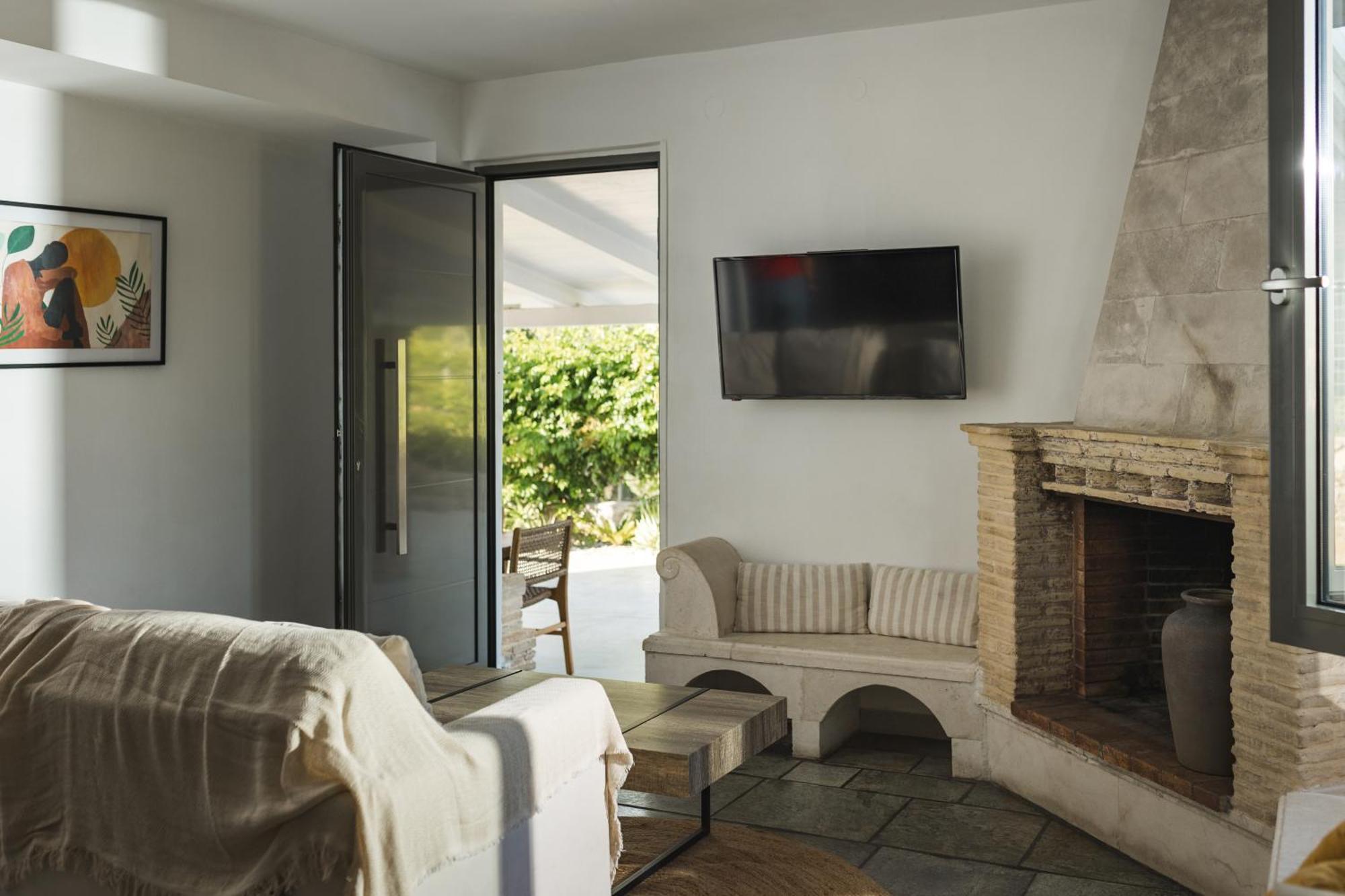 Binios Villa - Private Pool, Walking Distance From The Beach Vasilikí 外观 照片