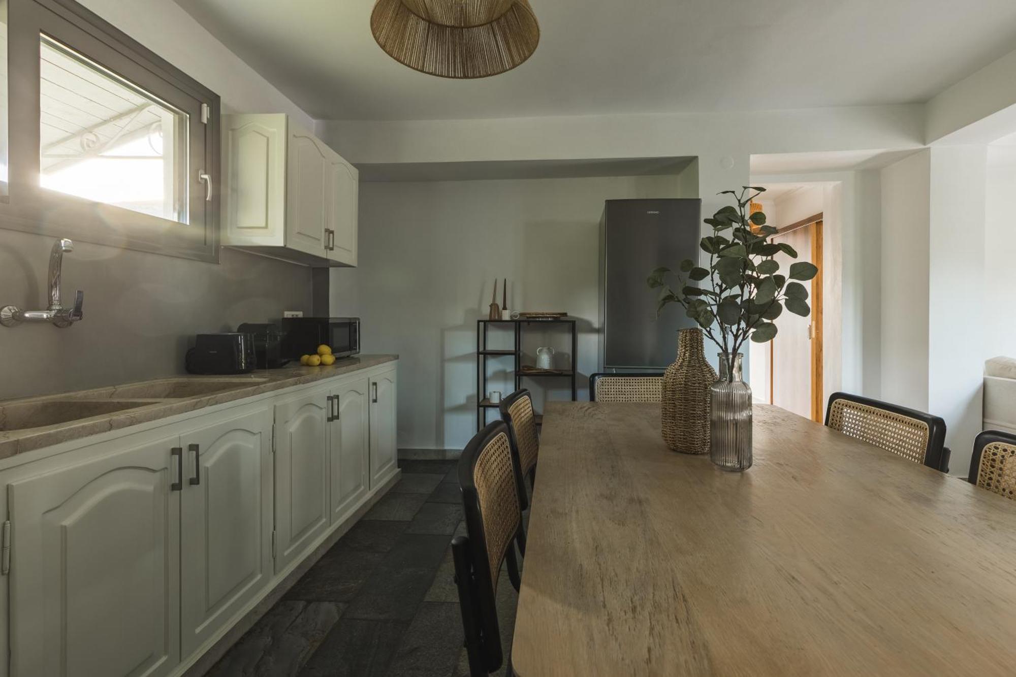 Binios Villa - Private Pool, Walking Distance From The Beach Vasilikí 外观 照片