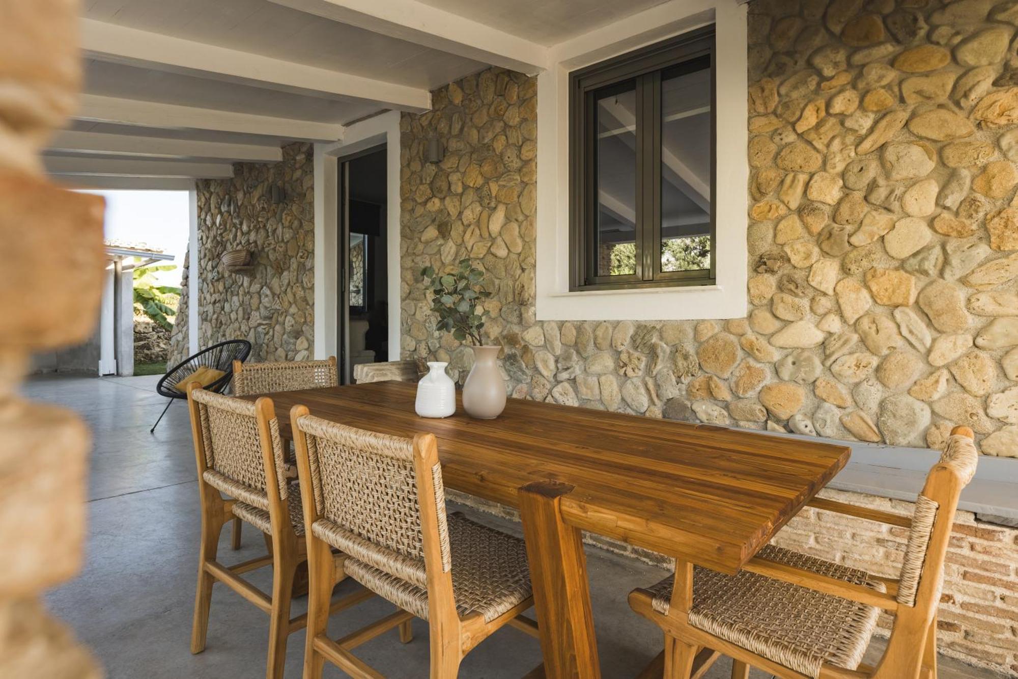 Binios Villa - Private Pool, Walking Distance From The Beach Vasilikí 外观 照片